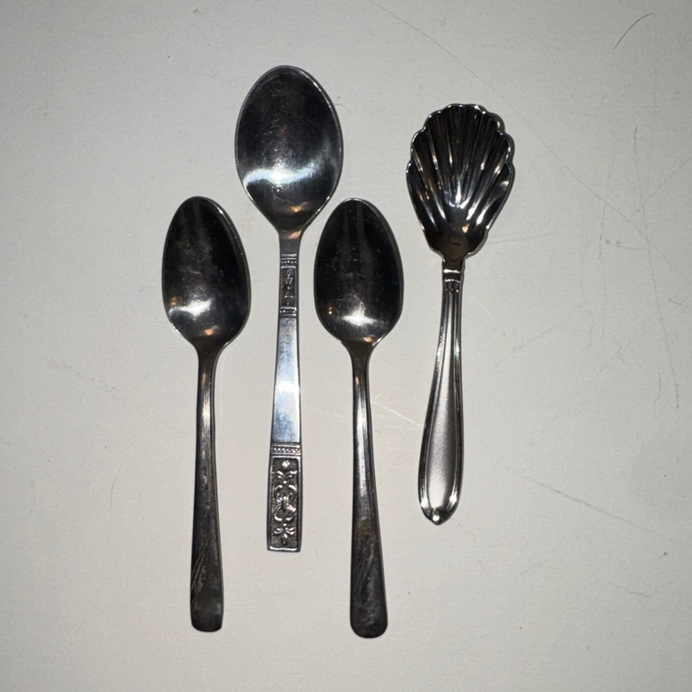 4 Vintage Stainless Steel (Oneida/Princess House/Taiwan) Demitasse Spoons